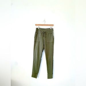 Wild Fable Green Sweatpants Joggers